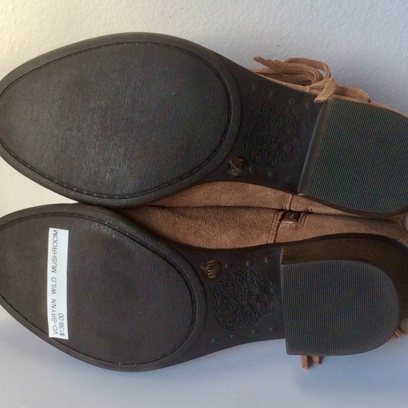 FINAL MARKDOWN! NIB - Vince Camuto Suede Fringe Bootie - Picture 4 of 4